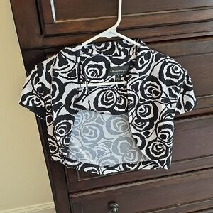 Connected Apparel Monochrome Floral Top